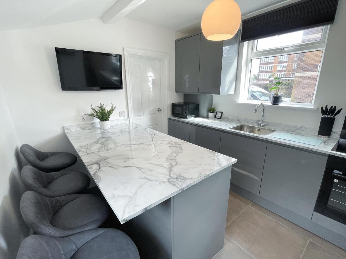 Tettenhall Village Townhouse Holiday home